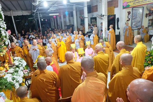 Lễ Cúng Tiên Thường Cung Tiến Giác Linh Và Nhiễu Tháp Đức Hòa Thượng Thiện Phước - Nhựt Ý (1924-1986)